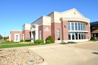 More details for 1065-1067 N Center Point Rd, Hiawatha, IA - Office for Sale