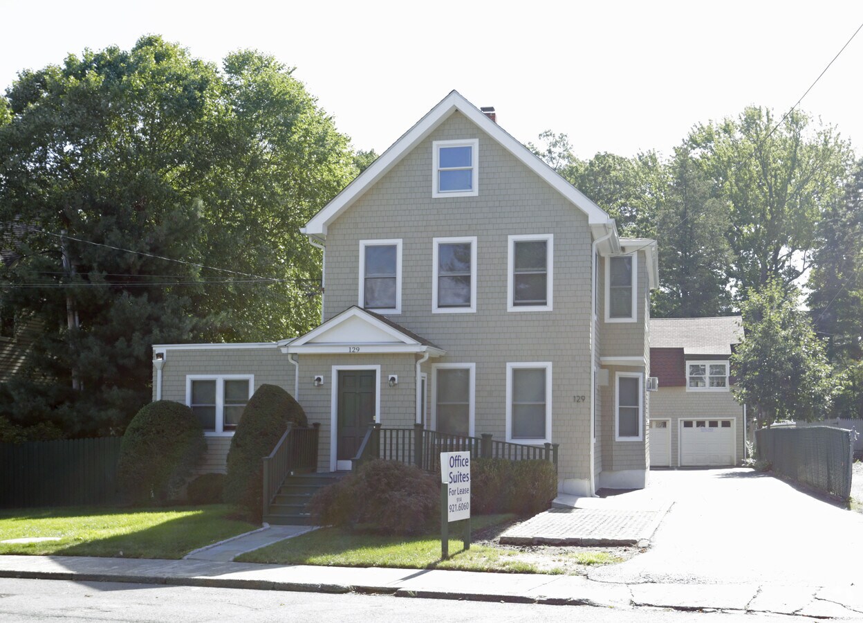 129 Theodore Fremd Ave, Rye, NY 10580