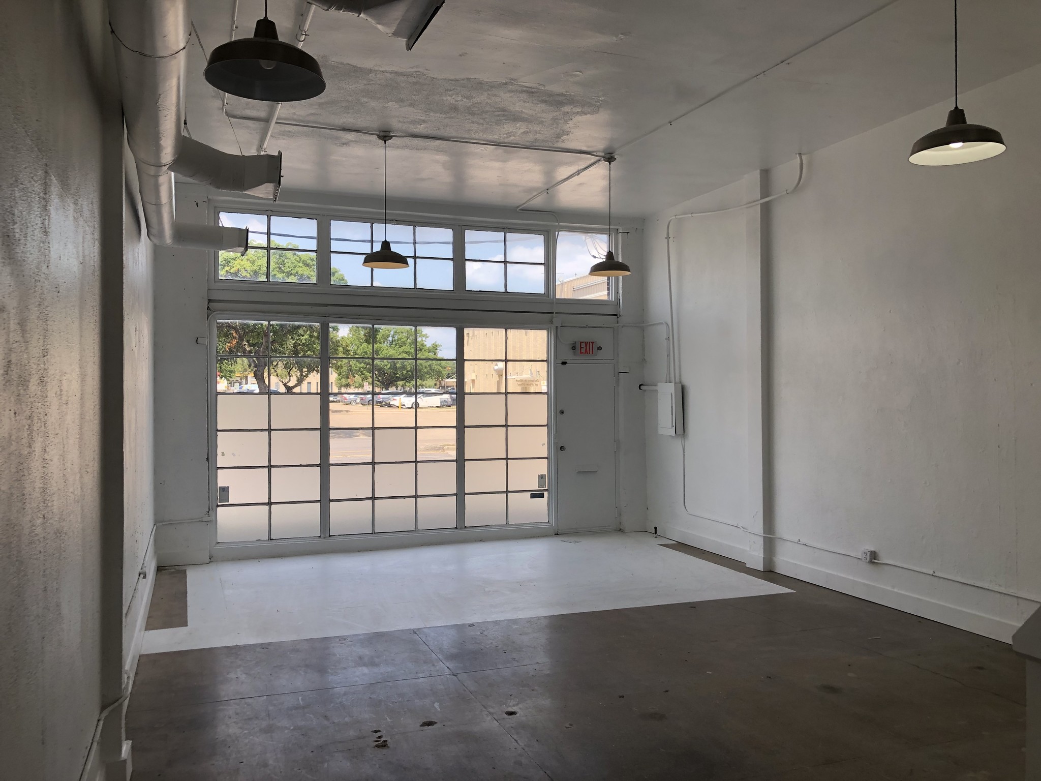 4216-4230 Main St, Dallas, TX for lease Interior Photo- Image 1 of 8