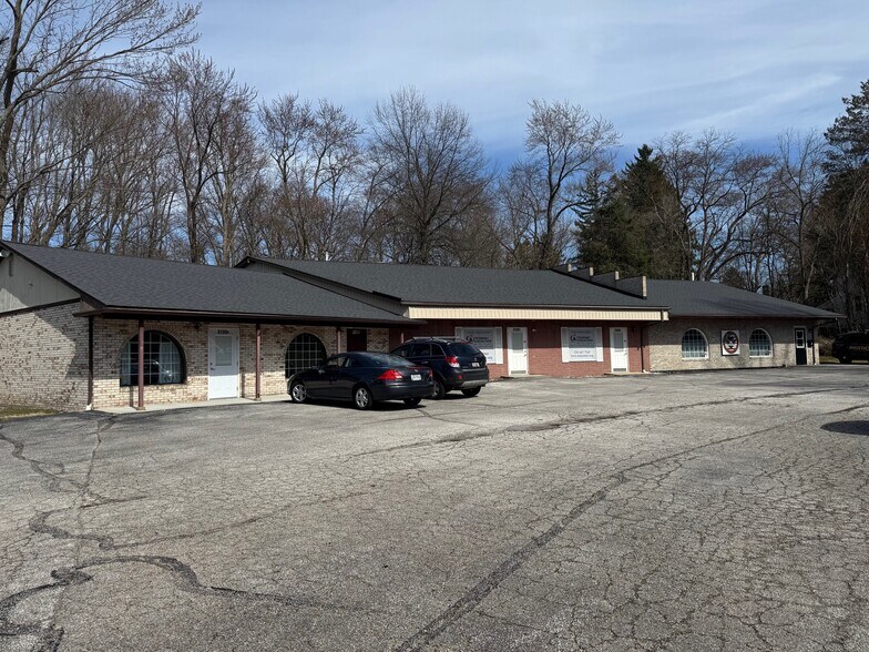 9199 Olde Eight Rd, Northfield, OH for sale - Building Photo - Image 1 of 1