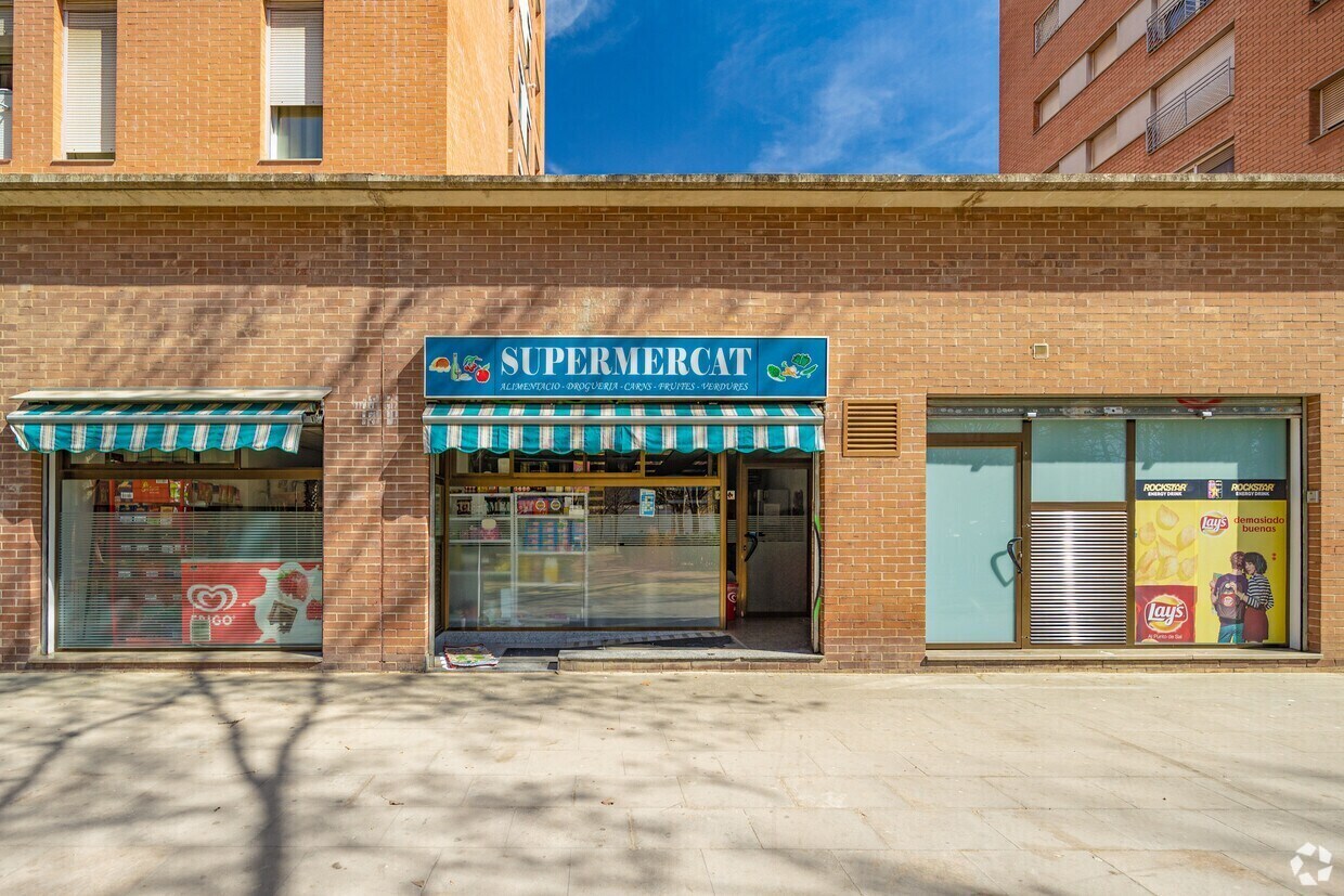 Retail in Barcelona, Barcelona for lease Interior Photo- Image 1 of 21