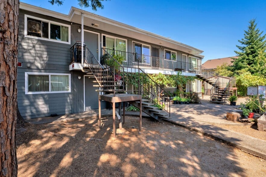 1005 W 7th Ave, Eugene, OR for sale - Building Photo - Image 2 of 8