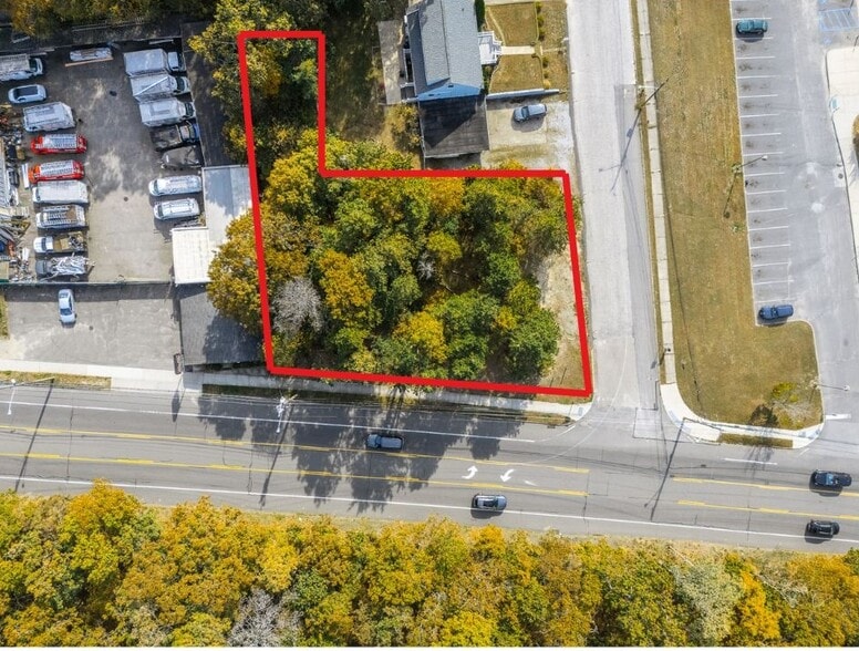 574 Montauk Hwy, Shirley, NY for sale - Building Photo - Image 1 of 6