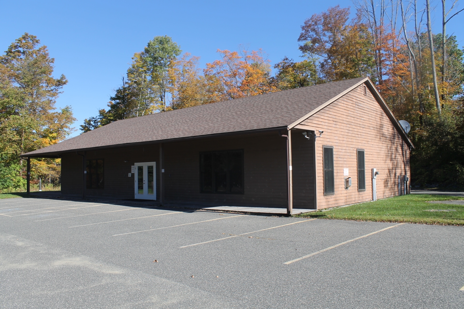 14 Williamstown Rd, Lanesboro, MA for sale Primary Photo- Image 1 of 1