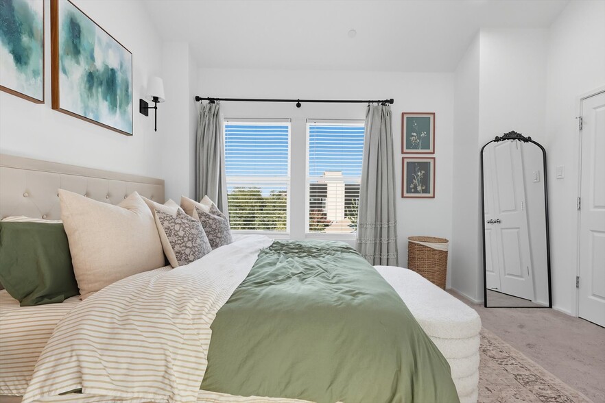 5647 Live Oak, Dallas, TX for sale - Building Photo - Image 3 of 45