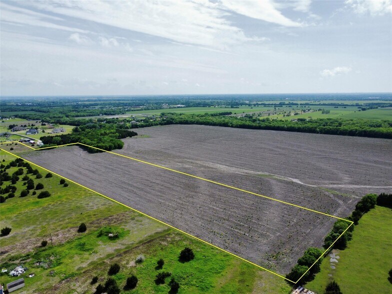 2820 Nokomis rd, Lancaster, TX for sale - Primary Photo - Image 1 of 1
