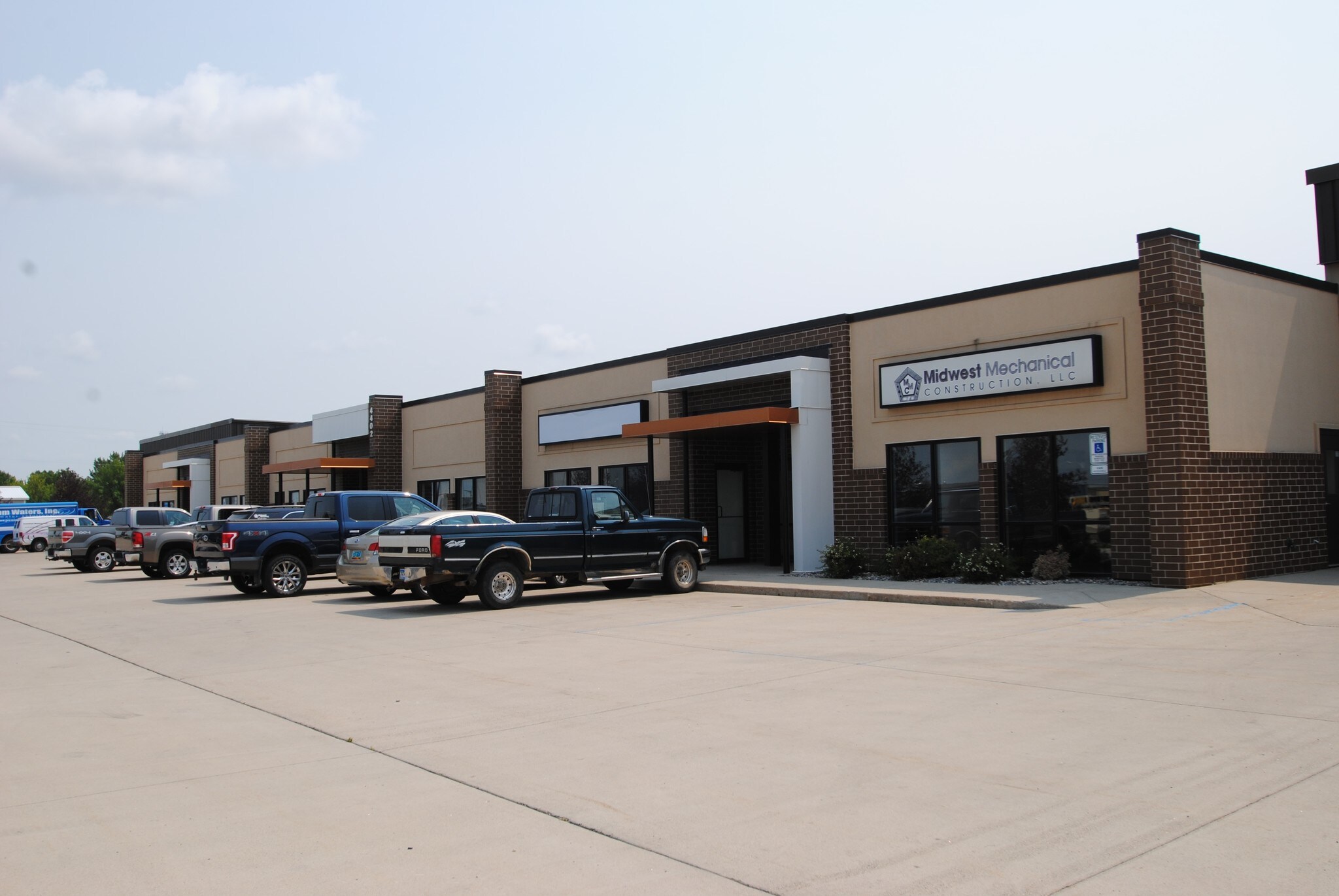 4402 S 2nd Ave, Fargo, ND for sale Building Photo- Image 1 of 1