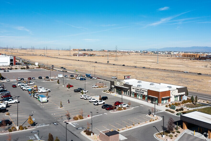 4700 Daybreak Pky, South Jordan, UT 84095 Daybreak Trail Crossing