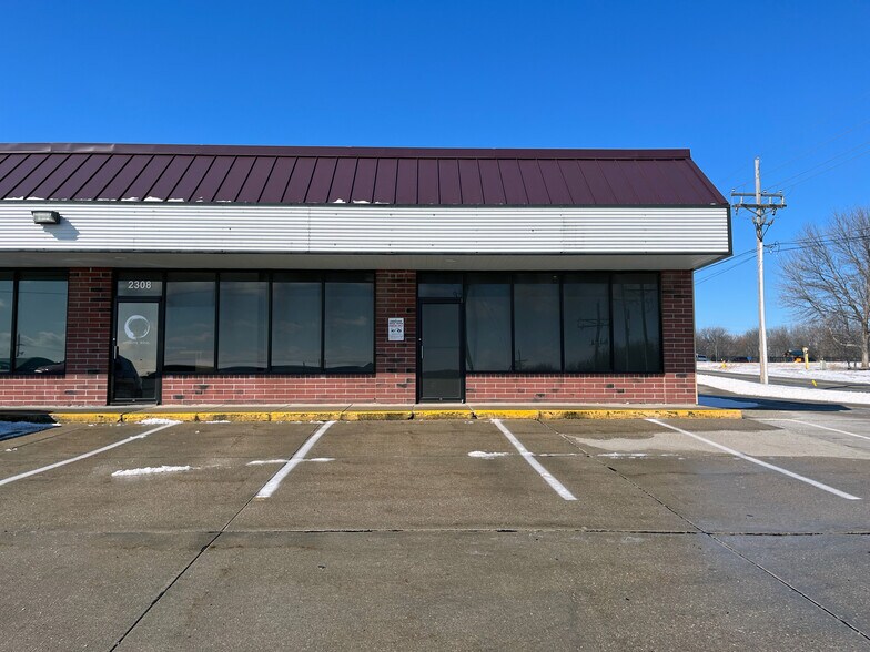 2308-2352 Cornhusker Rd, Bellevue, NE for sale - Primary Photo - Image 1 of 1