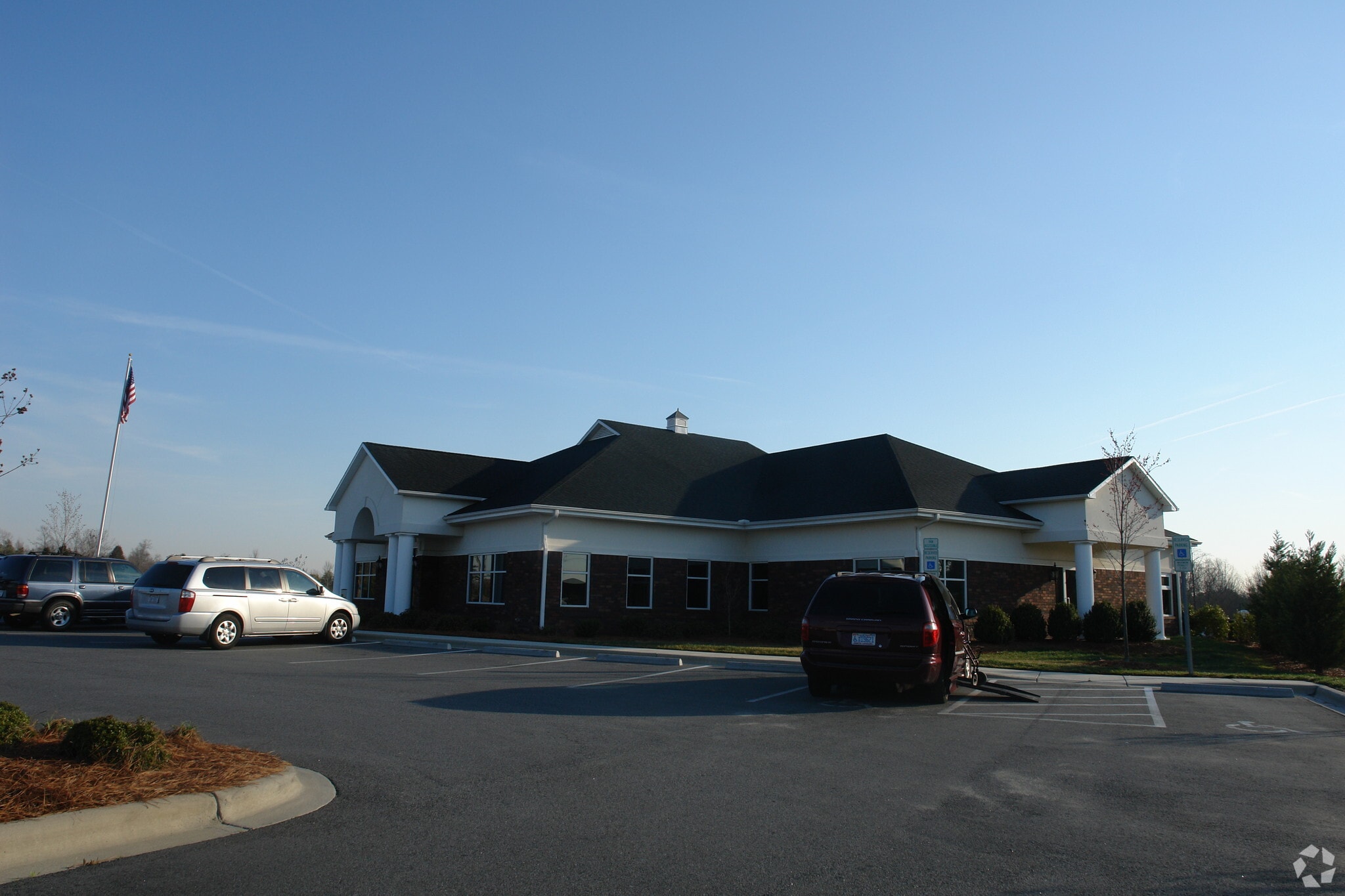 1090 Vinehaven Dr NE, Kannapolis, NC for sale Primary Photo- Image 1 of 1