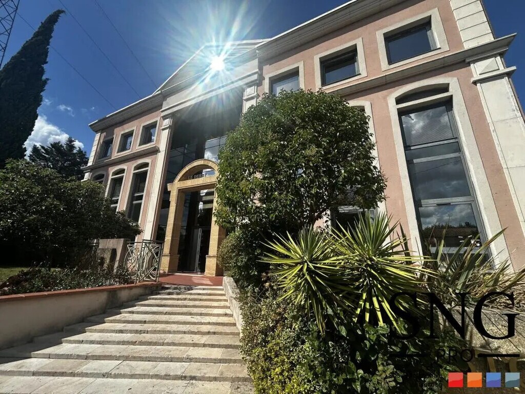 Location Bureaux 94 m² - Photo 1