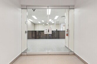 15 Rue Gamelin, Gatineau, QC for lease Interior Photo- Image 1 of 17