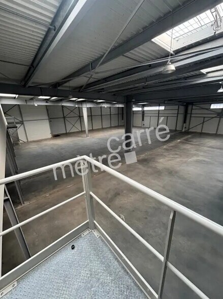 Flex in Saint-Aignan-Grandlieu for lease - Building Photo - Image 2 of 6