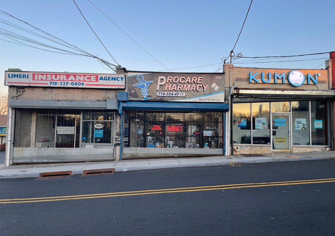 3927 Amboy Rd, Staten Island, NY 10308