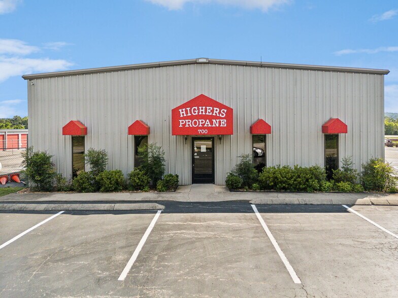 636 Main st, Ashland City, TN for sale - Building Photo - Image 2 of 15