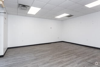 150 S Houston Lake Rd, Warner Robins, GA for lease Interior Photo- Image 2 of 8