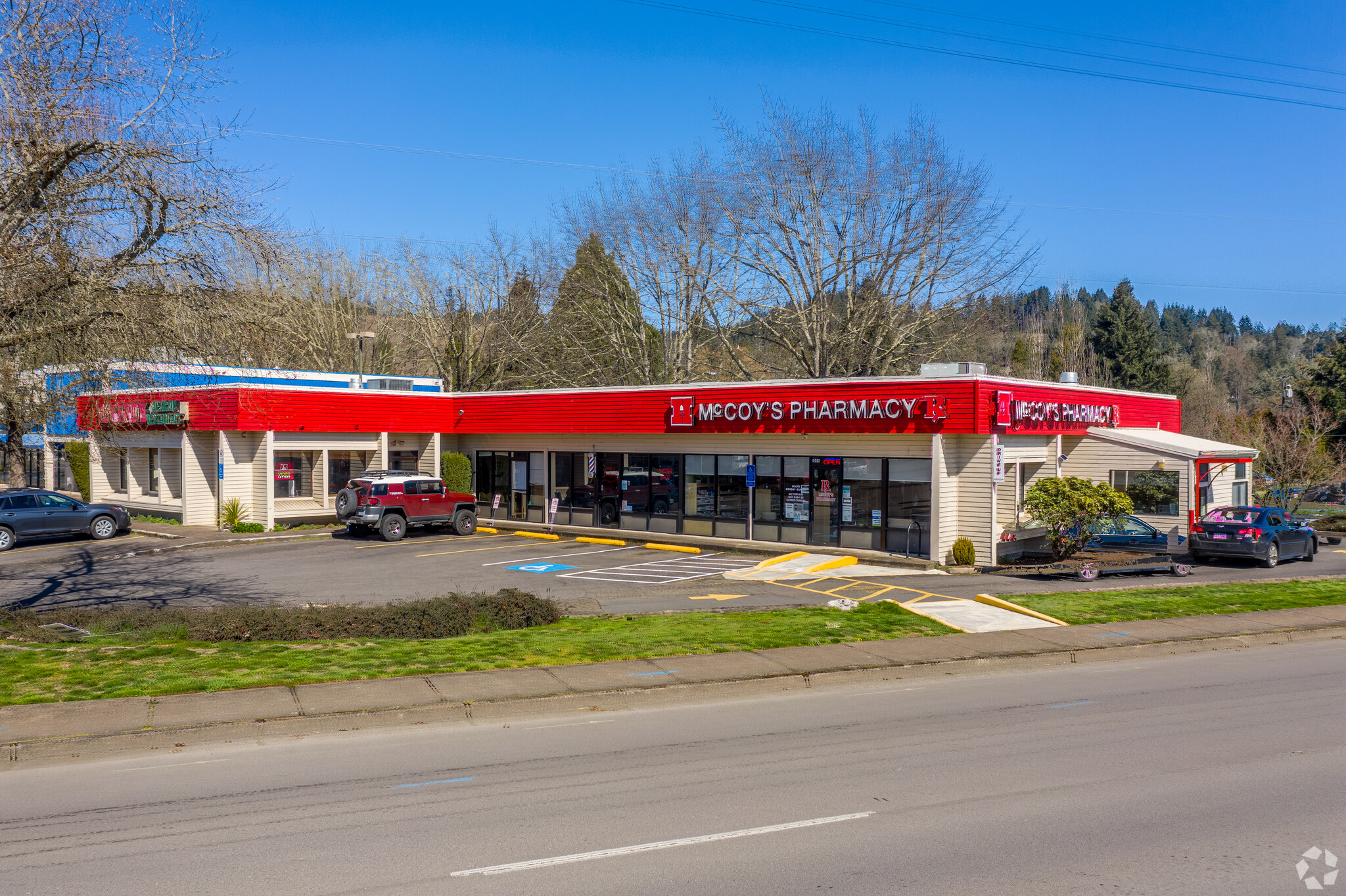 1205 N 99 Hwy, Cottage Grove, OR for sale Building Photo- Image 1 of 4