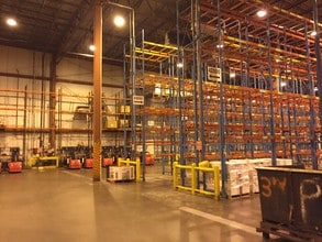 2801 S Marsh Ave, Yorktown, IN for sale Interior Photo- Image 2 of 6