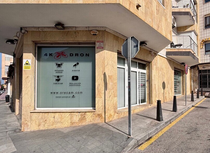 Retail in Torrevieja for sale - Building Photo - Image 1 of 15