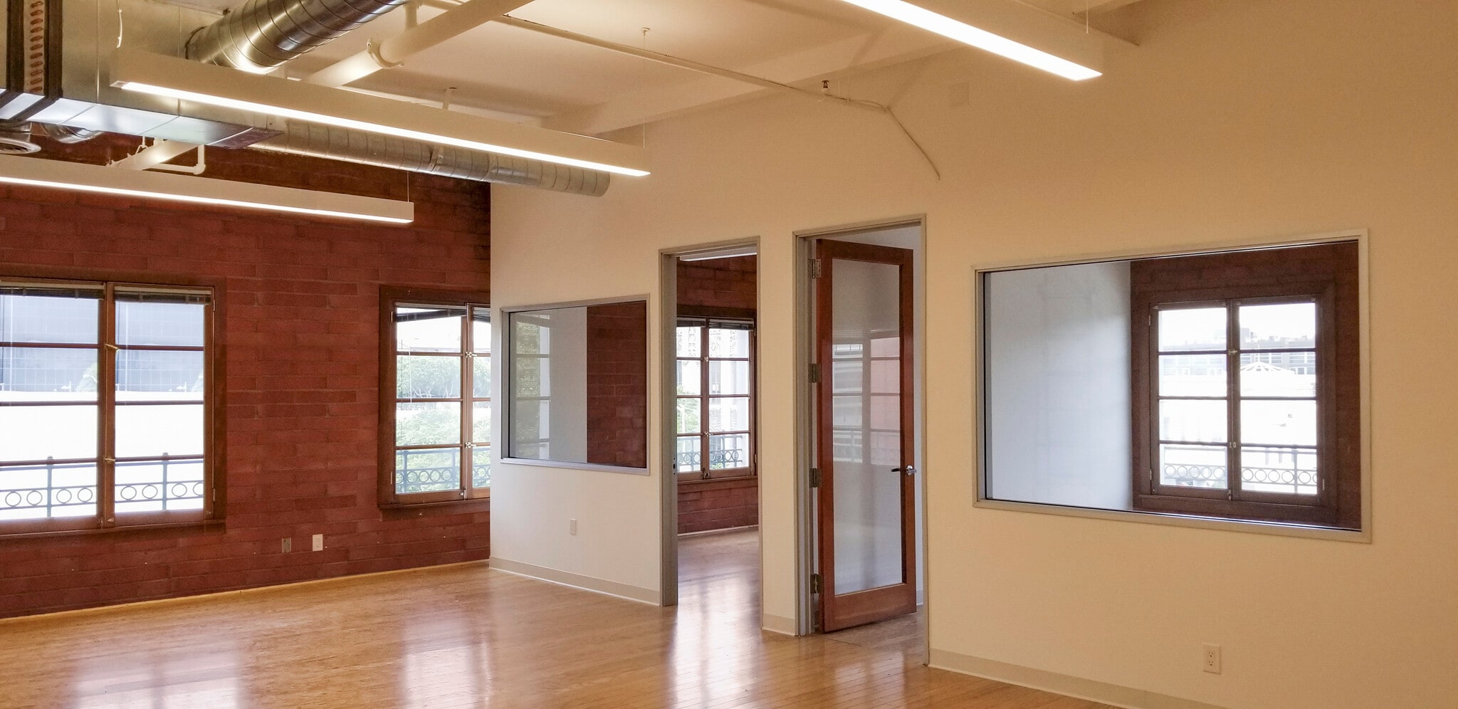 1460 4th St, Santa Monica, CA for lease Interior Photo- Image 1 of 4