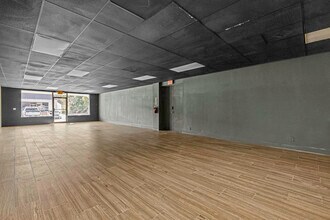 108 SW Monterey Rd, Stuart, FL for lease Interior Photo- Image 1 of 7