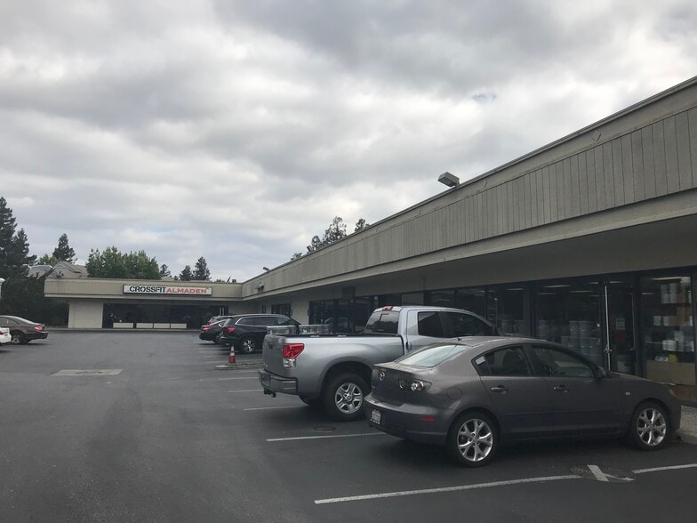 1029-1033 Blossom Hill Rd, San Jose, CA for lease - Building Photo - Image 2 of 2