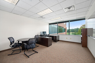 380 Southpointe Blvd, Canonsburg, PA for lease Interior Photo- Image 2 of 3