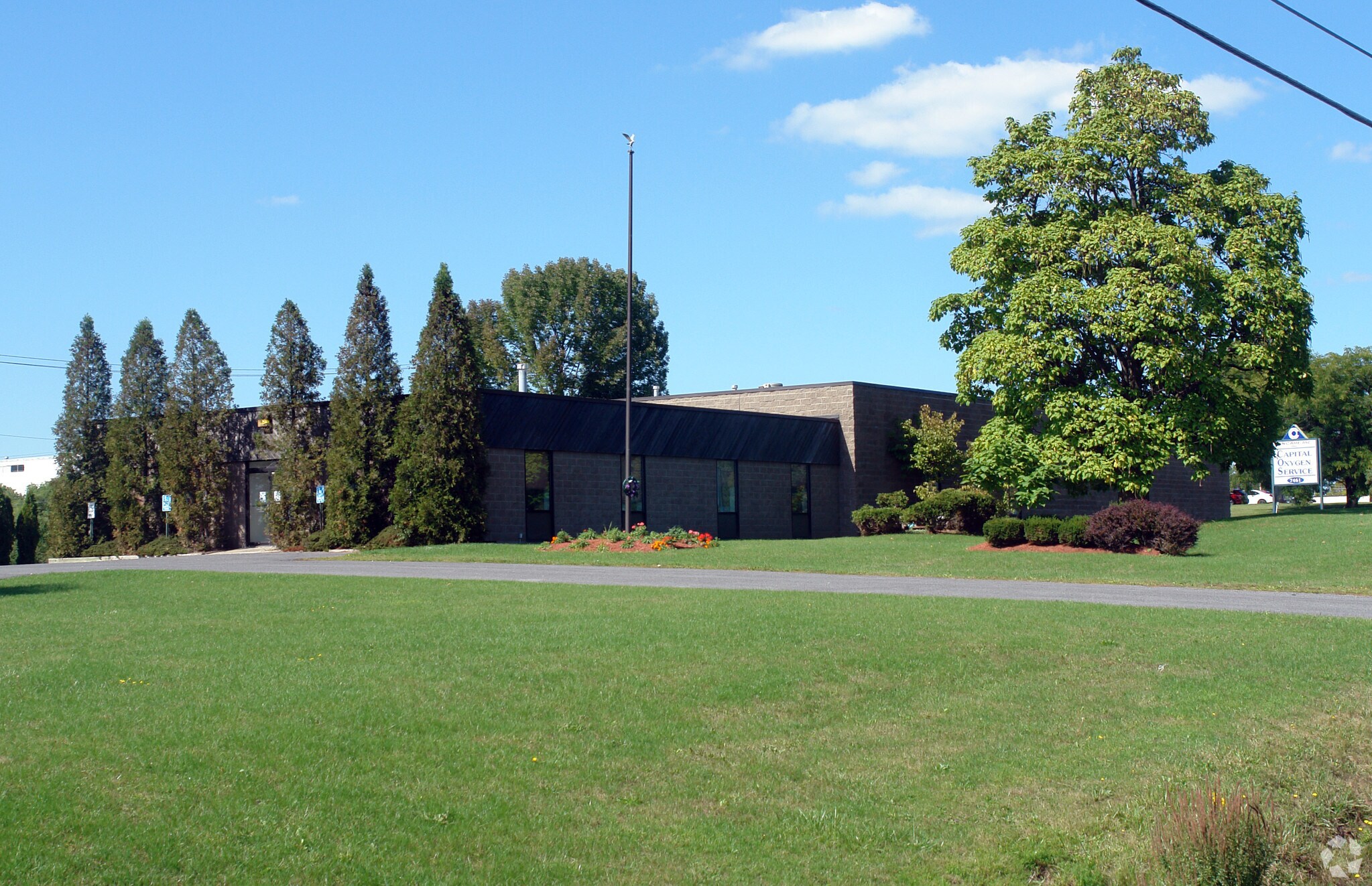 7461 Henry Clay Blvd, Liverpool, NY for sale Primary Photo- Image 1 of 1
