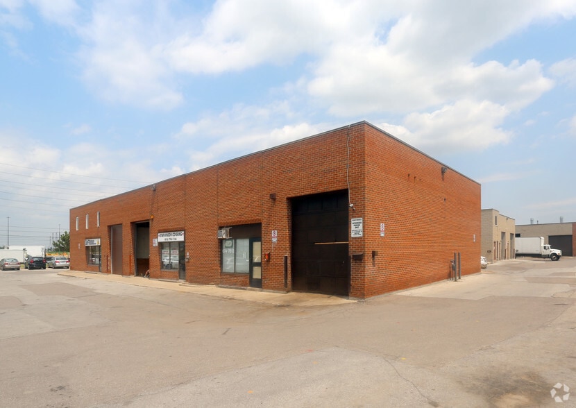 1 Steinway Blvd, Toronto, ON for lease - Building Photo - Image 2 of 3