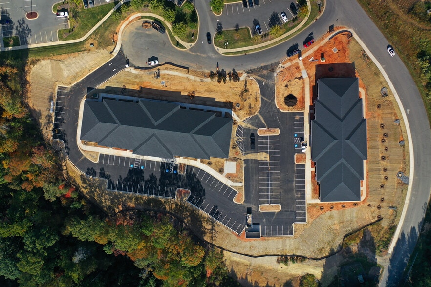 345 Patricia Ln, Fort Mill, SC for lease - Building Photo - Image 3 of 4