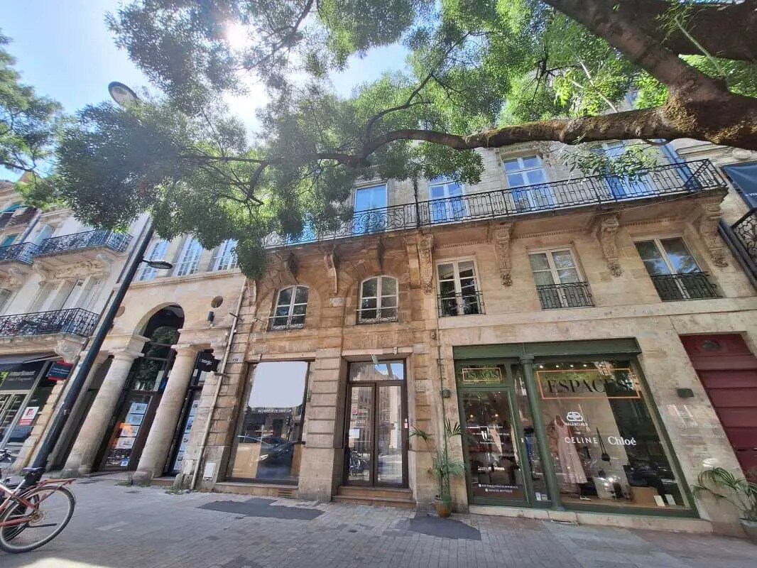 Office in Bordeaux for lease Building Photo- Image 1 of 14