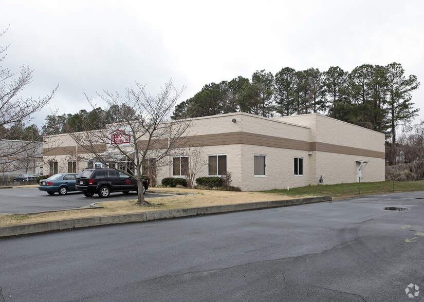 1998 Delk Industrial Blvd, Marietta, GA for sale - Building Photo - Image 2 of 9