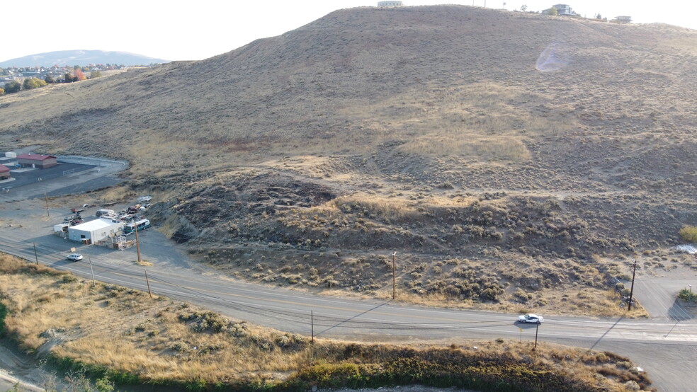 tbd West Van Giesen Street, West Richland, WA for sale - Primary Photo - Image 1 of 8