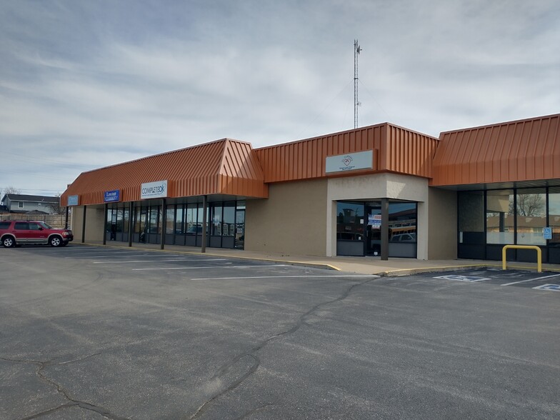 5108 W Gore Blvd, Lawton, OK for lease - Building Photo - Image 1 of 8