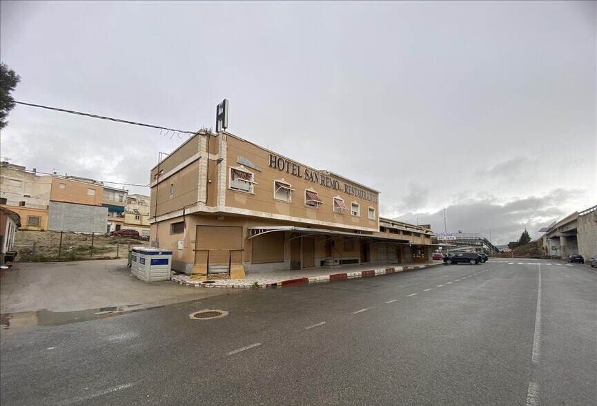 Retail in Blanca for sale - Building Photo - Image 2 of 7