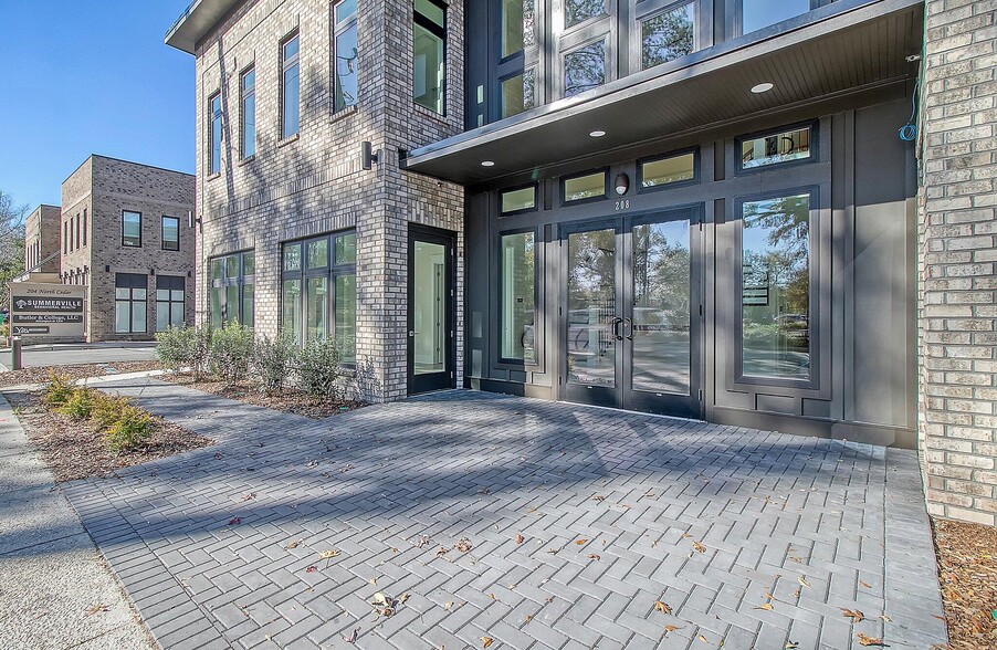 208 N Cedar St, Summerville, SC for sale - Building Photo - Image 2 of 25