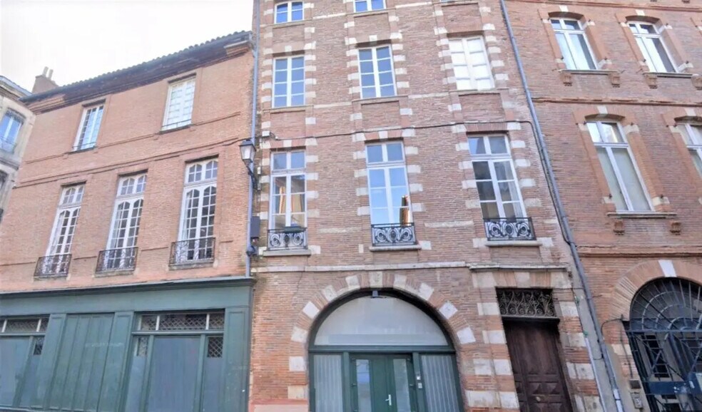 Office in Toulouse for lease - Building Photo - Image 1 of 13