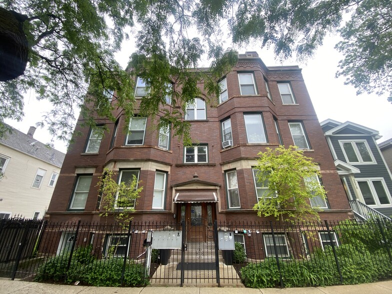 3572 W Cortland Ave, Chicago, IL for sale - Building Photo - Image 1 of 19