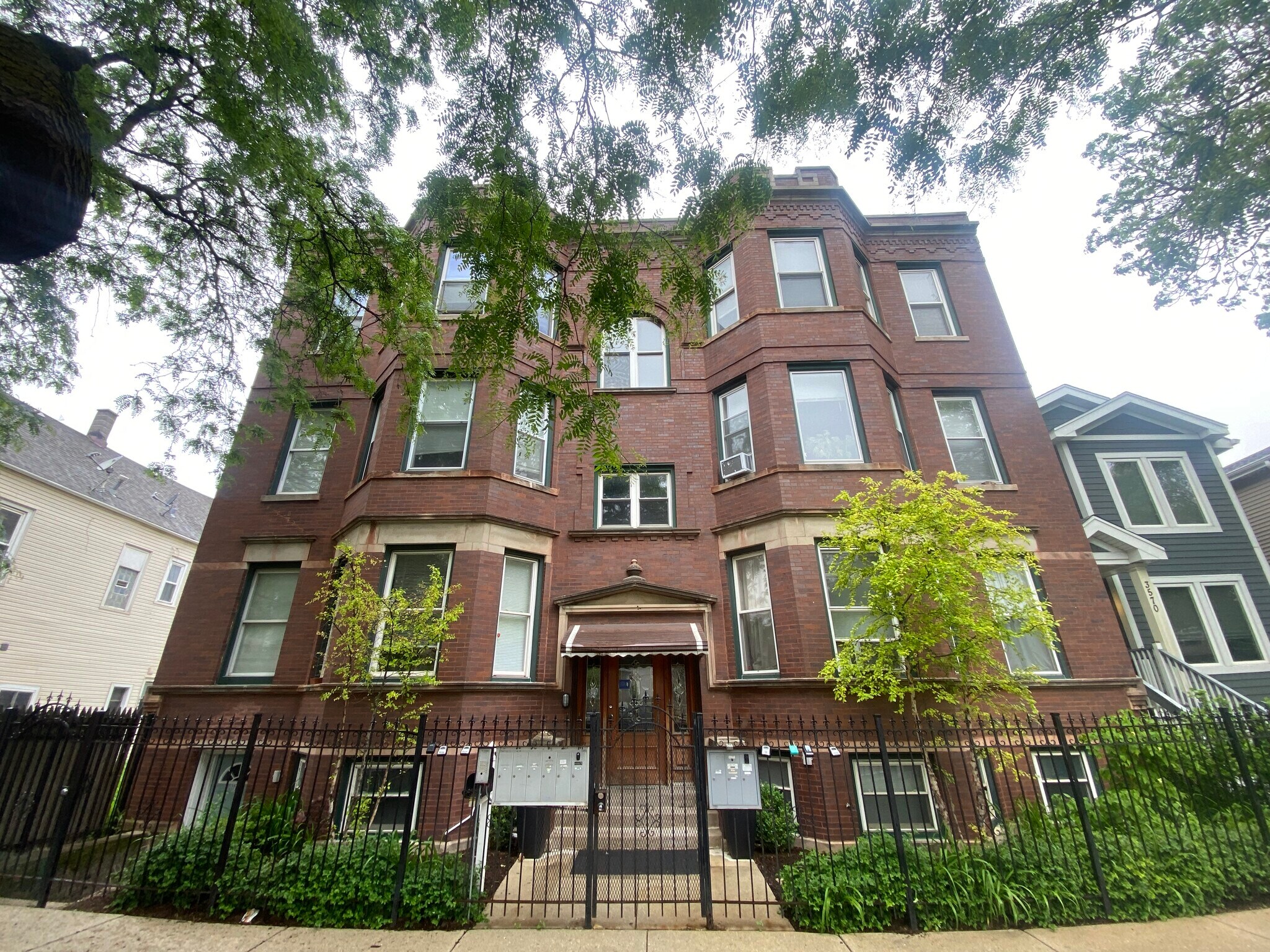 3572 W Cortland St, Chicago, IL for sale Building Photo- Image 1 of 1