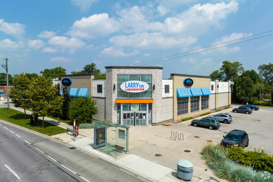 1925 Victoria Park Ave, Toronto, ON for lease - Primary Photo - Image 1 of 5