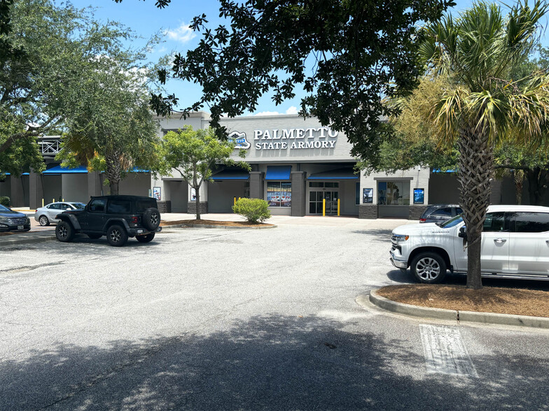 1200 Sam Rittenberg Blvd, Charleston, SC for lease - Building Photo - Image 1 of 11