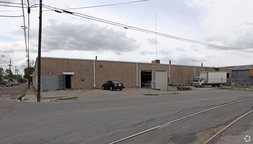 2501 Commerce, Houston, TX for lease - Primary Photo - Image 1 of 4