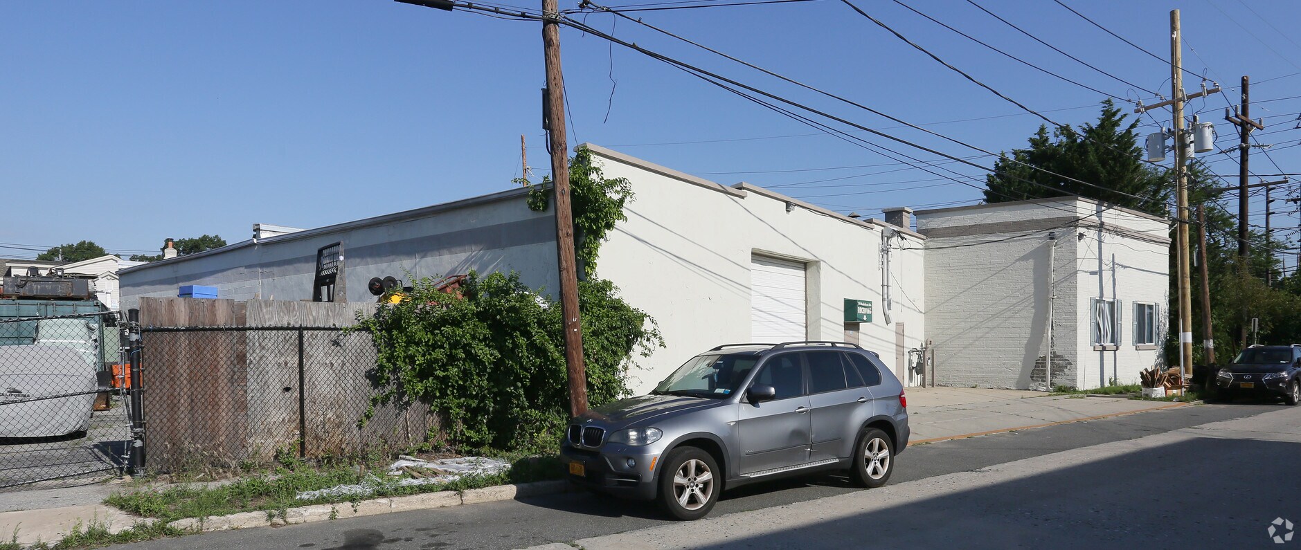 350 Hendrickson Ave, Lynbrook, NY 11563