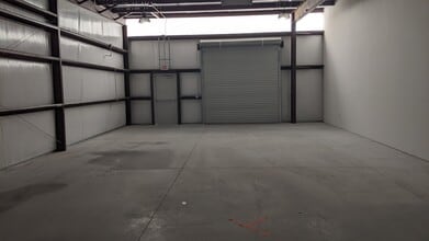 11714 Boudreaux Rd, Tomball, TX for lease Building Photo- Image 2 of 7