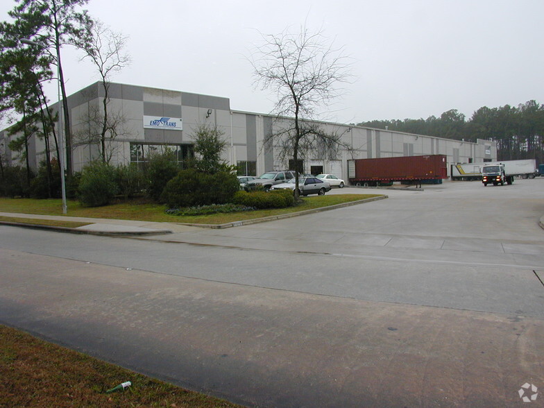 14445-14469 Heathrow Forrest Pky, Houston, TX for lease - Building Photo - Image 2 of 4