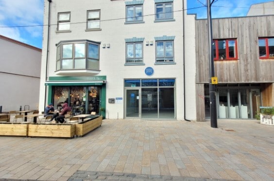 11 Humber St, Hull for sale - Primary Photo - Image 1 of 1