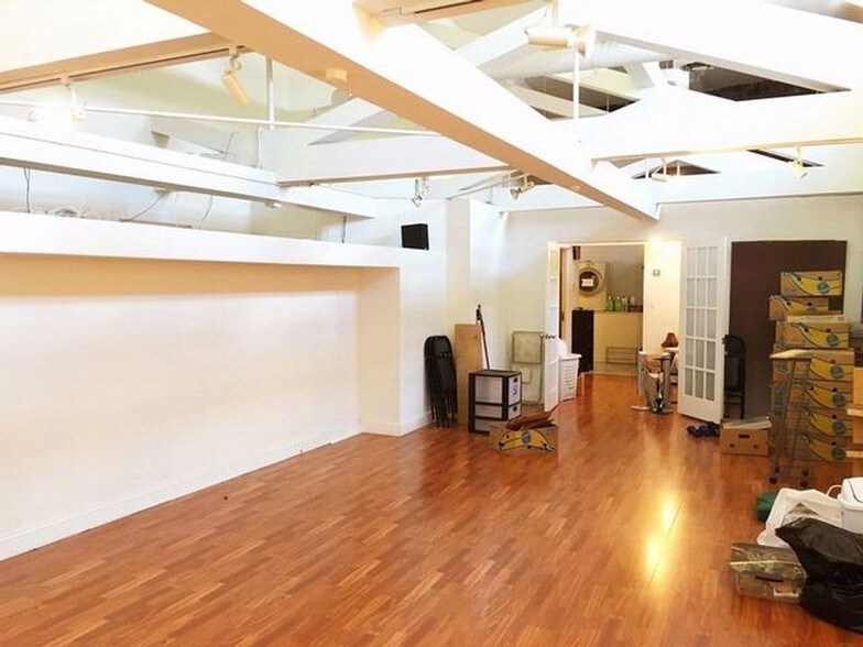 2029 38th St, Astoria, NY for sale - Building Photo - Image 1 of 1