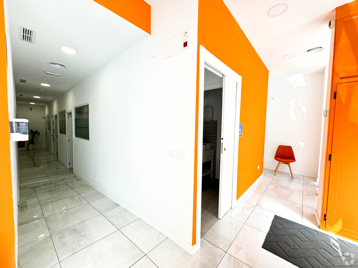 Madrid, MAD 28020 - Unit Puerta A -  - Interior Photo - Image 1 of 4