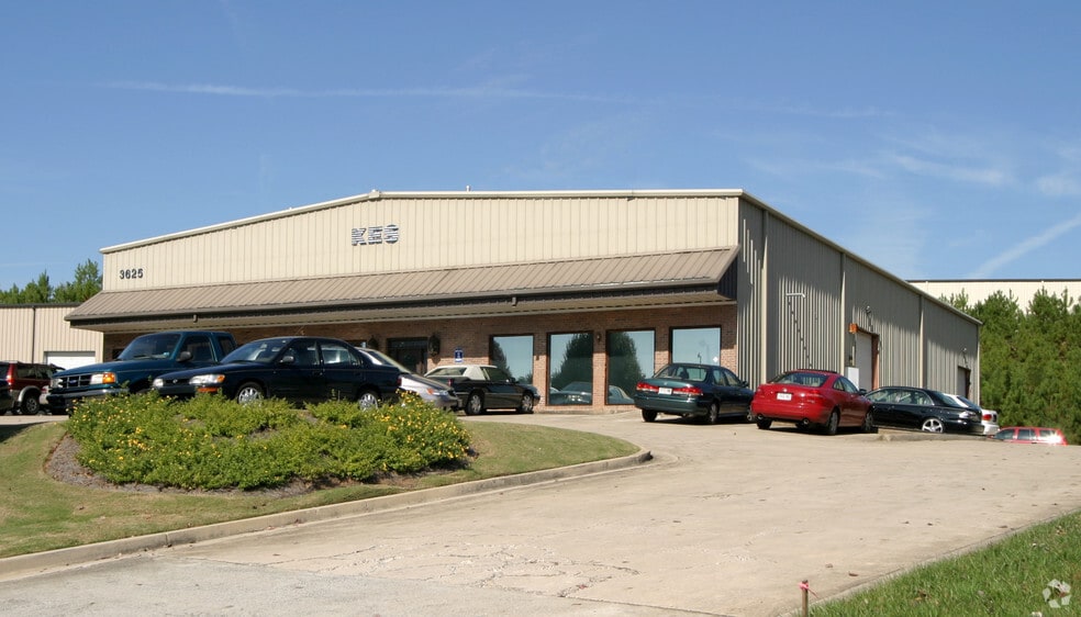 3625 Kennesaw N Ind Pky, Kennesaw, GA for lease - Primary Photo - Image 1 of 1
