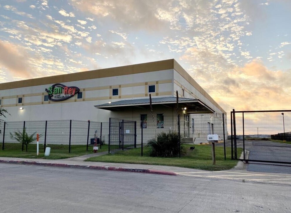 10101 S Keystone Dr, Pharr, TX 78577